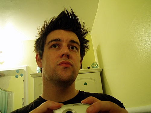 Tabarnak82's profile picture. Dark, weird, geek, rebel & artist , I speak & kiss in french :) :)