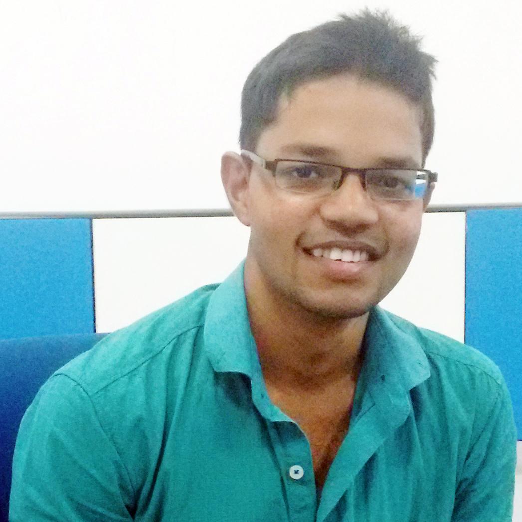 Professional Web Application developer with 3 years of experience in PHP, MySQL, AJAX, Magento, Health Care IT. Passionate Speed Skater.