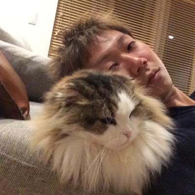 YutaMiyoshiiin's profile picture. 湘南　二宮で美容師やってます☆ 適当にゆるくつぶやいていきます♪ よろしくお願いします！  猫と酒が好きです☆