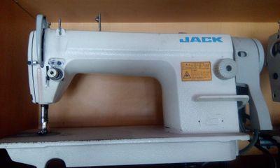 deal in all kinds of sewing machine, attachment & accessories. we also deals in used machines.