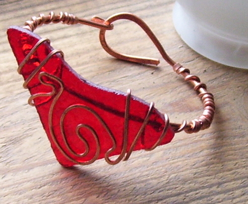 palafoxstudio23's profile picture. doesn't everyone need stained glass jewelry?