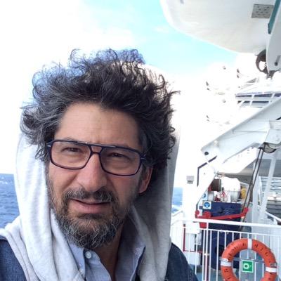 raduoioioi's profile picture. 