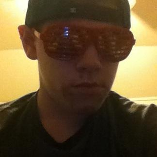 I'm 17 I got a YouTube page doug sexton weird dancing I'm funny I'm cool