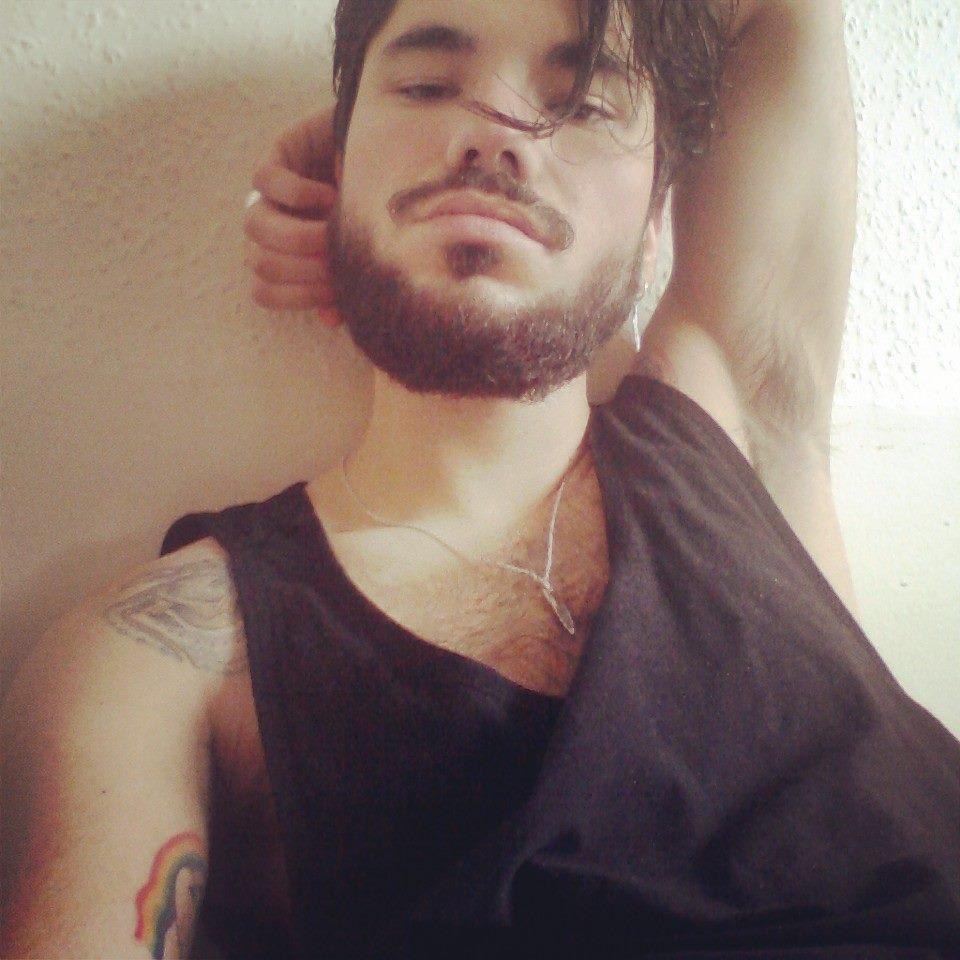 andrebueno_'s profile picture. oi linda eu licoieso