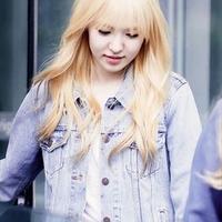 ᕦʕ . ☯ ᴥ ☯ . ʔᕤ (@kim_mihann) 's Twitter Profile