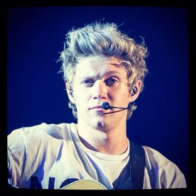 Hey ! I just gave you a free follow, so why don't you follow me on my acc @queenxfhoran_ ? Ask for a fb, I unfollow back too