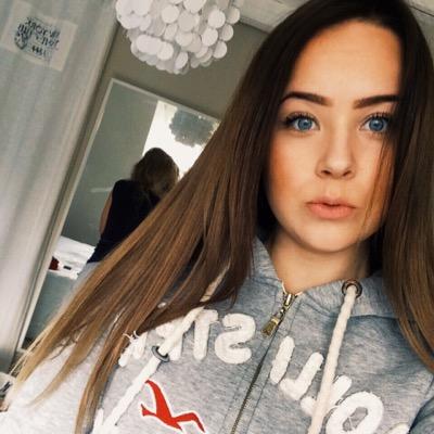 milovella's profile picture. GET ON YOUR KNEES BITCH