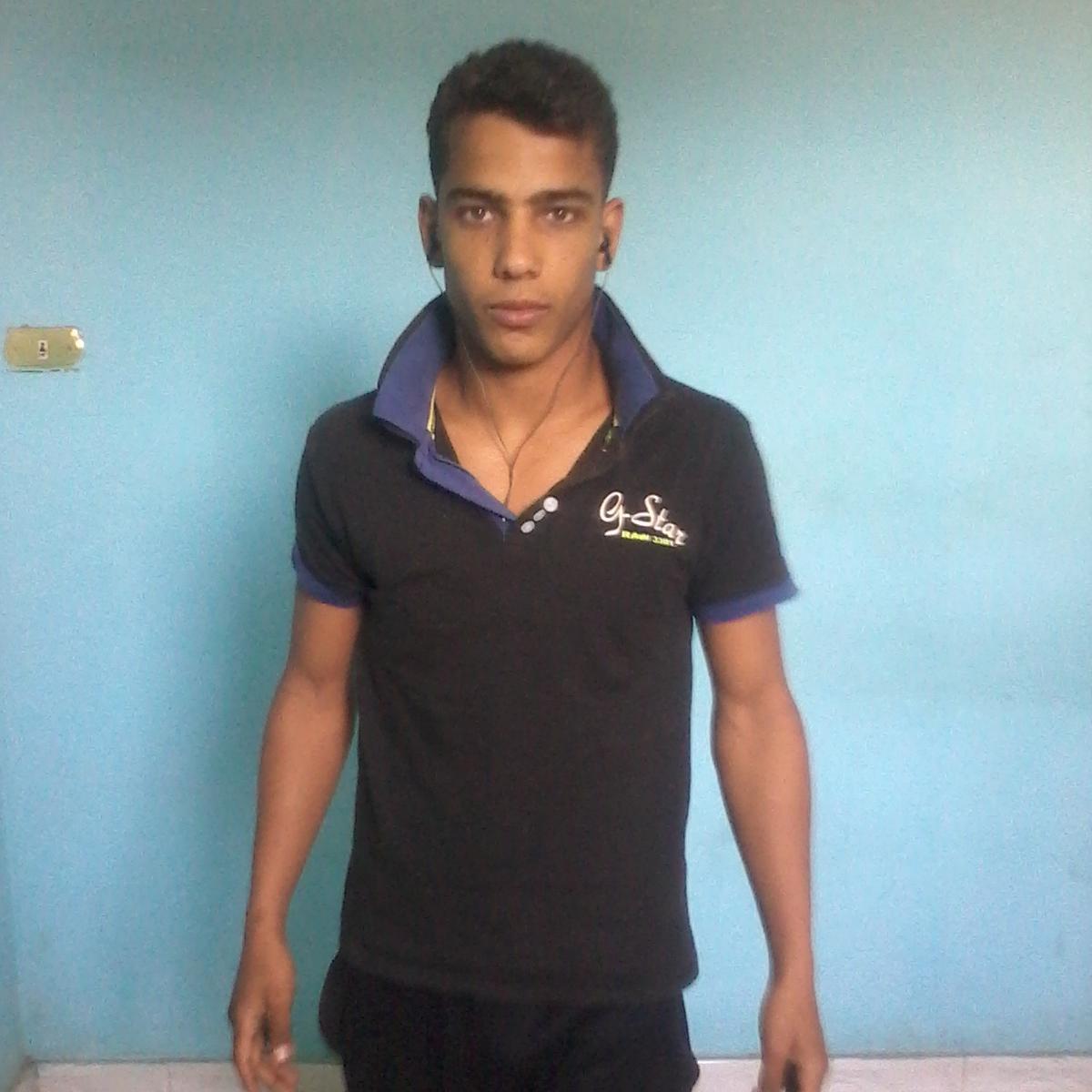 hassan1596's profile picture. 