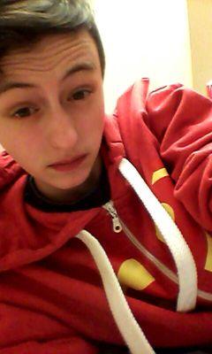 -the lad 16, Bisexual, English #Castle #Sherlock #BAM follow for a follow:) @benedict_smaug owns my ♥ 1/1/14♥ RIP Mum, sleep tight♥14/11/14☹