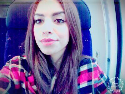 omaymaelouardi's profile picture. io sono oma, ho 18 anni e vivo in francia. je parle francaice, arabi e italiano ☺ amo la danza