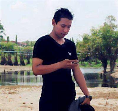 selalu beajar dari kesalahan,simpel kn itu lah aku
