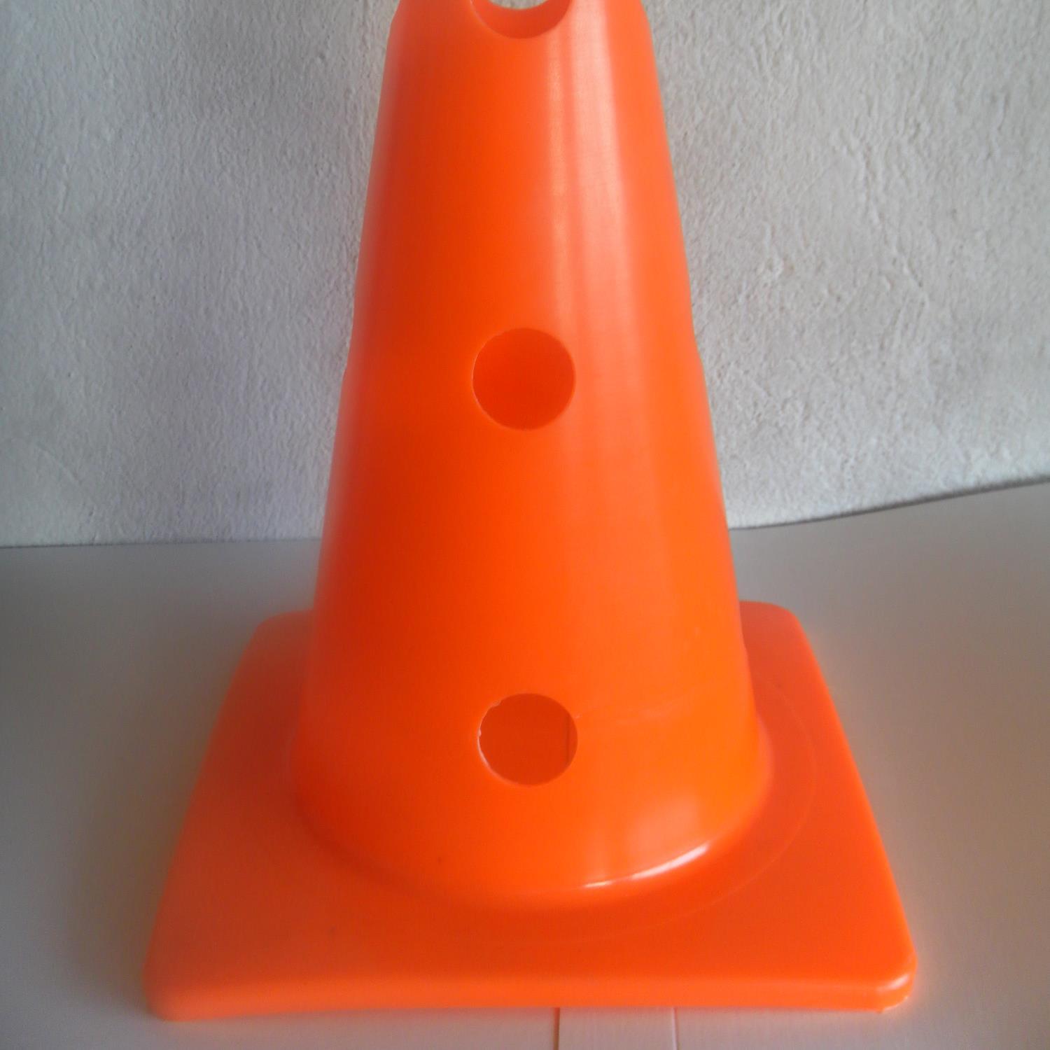 Somos fabricantes de Implemento Deportivos      (    Cra. 63 # 4 g 45    )          Cel.3114430718  Bogotá Colombia