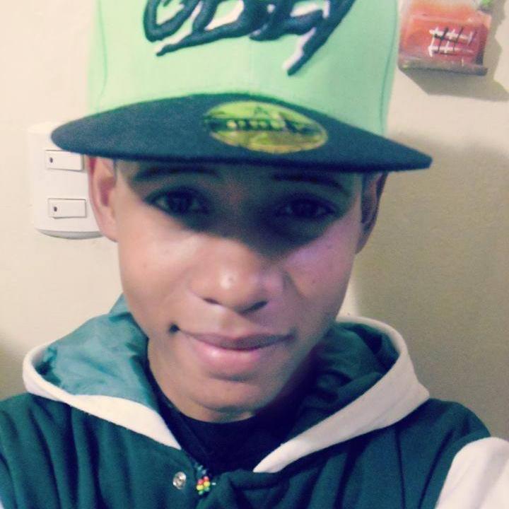 jugador de basketball, ama practicar skate *__*, “Siéntete afortunado de tener amigos, la amistad es un tesoro que no tiene precio” 388