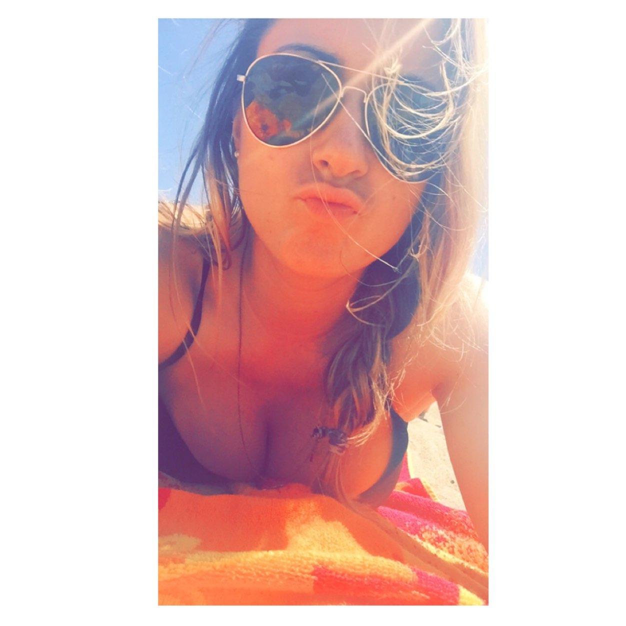 Maddogshwagg20's profile picture. • Live like the lotus, at ease in muddy water • ✝ૐ∞