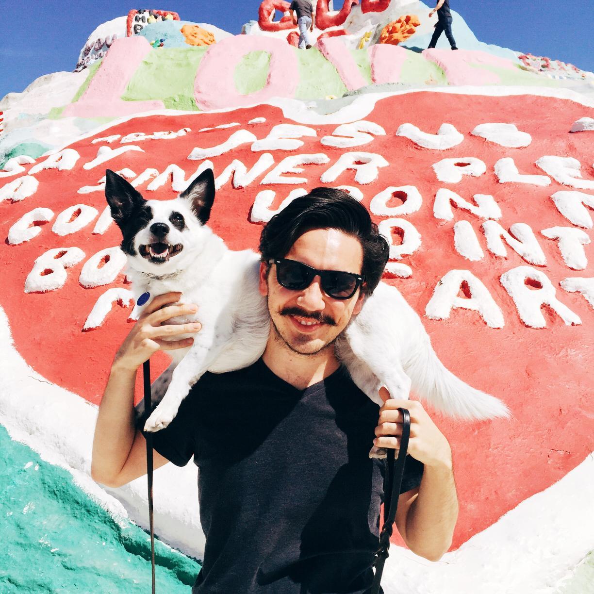 DavidRYF's profile picture. I mainly use Twitter for giveaway contests...