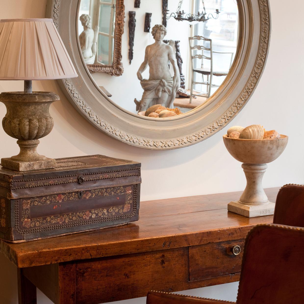 Specialising in a mix of period and decorative antiques, seating, as well as garden and architectural pieces.