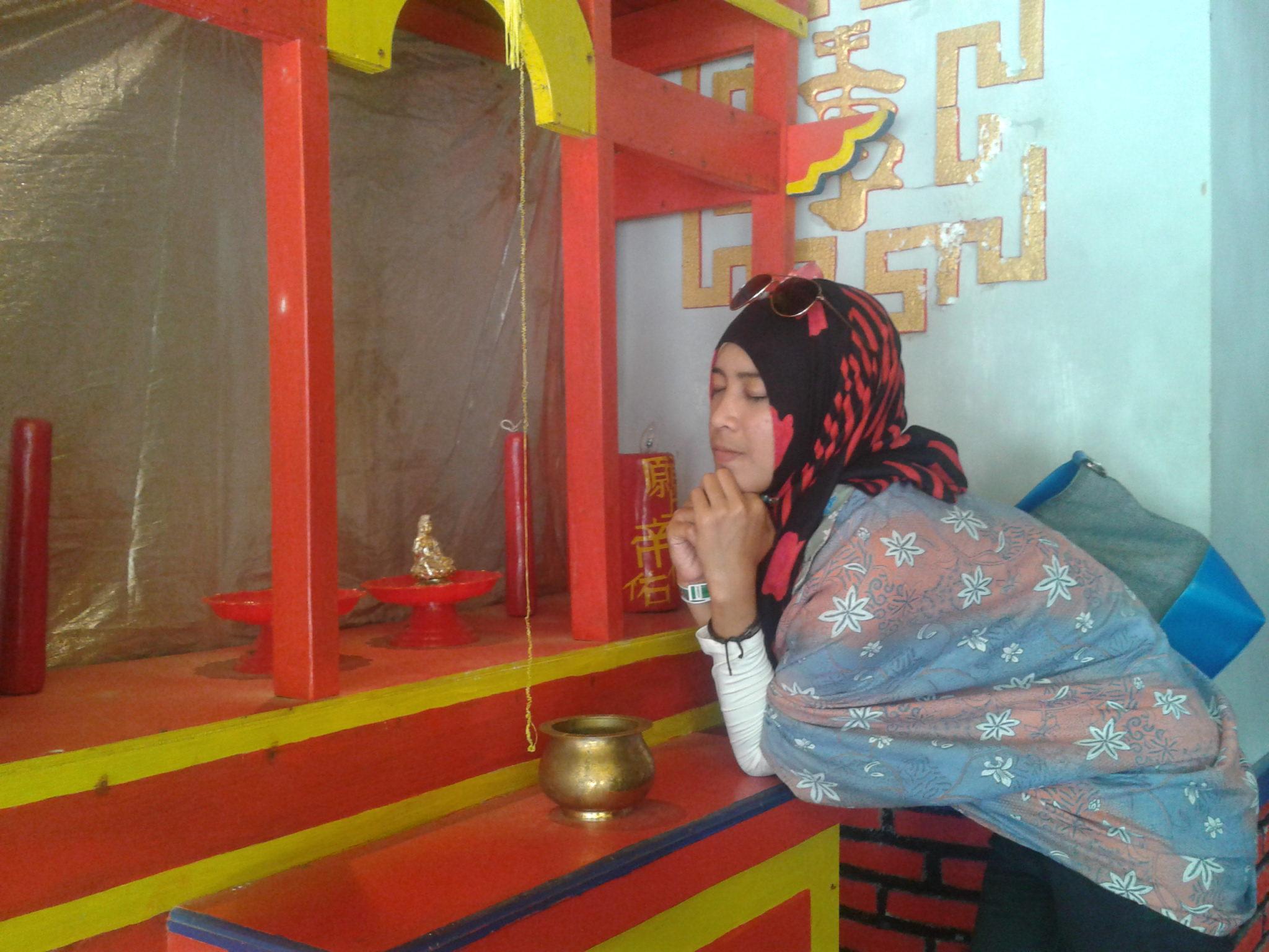 i'm singLe . i'm verry happy :)