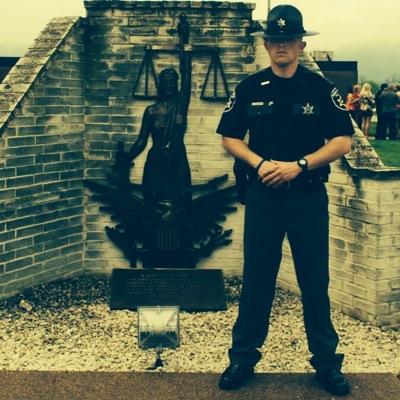 @AmberNPauley is my girl! Fight evil is what I do! #thinblueline #blueblood