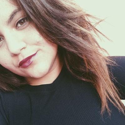 velvetflorals's profile picture. 