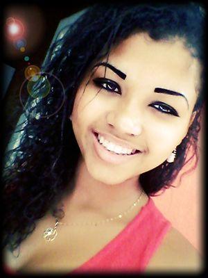 karinematos98's profile picture. 