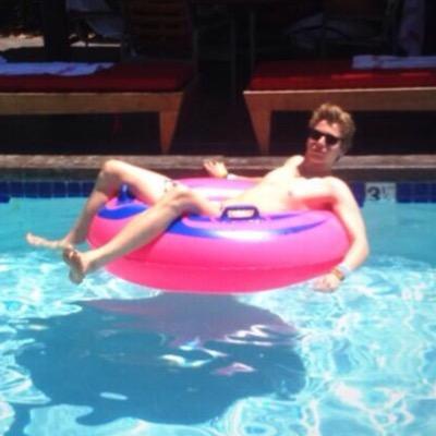 luke hummings legs luke hummings legs