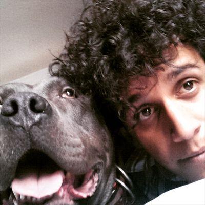 WeEdgar_H's profile picture. INSTAGRAM ~~~ @Edd_Hermosillo
VINE ~~~ WeEdgar H
#PitbullsFamily