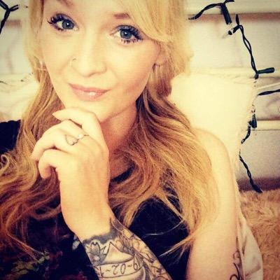 EllaCarterxo's profile picture. 