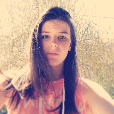 I love my horse Potro I m addicted to series ( grey's anatomy, once upon a time, revenge, les 100) insta ➡️ anais_albt