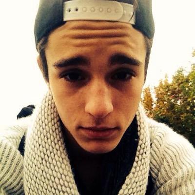 Gabriel_Allart's profile picture. La vie c'est pas un oin'j, si tu m'roules, c'est moi qui t'fumes. #Guizmo