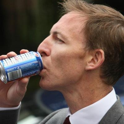 Patriotic Irn Bru-drinking leader of Labour's Scottish branch office. I hate the SNP, Salmond, Sturgeon, cybernats and the 45'. I am really really Scottish.