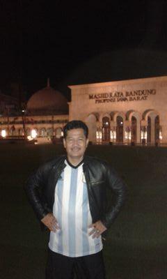 najams_m's profile picture. menikah - punya 2 org anak