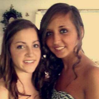 juliemiller9887's profile picture. 