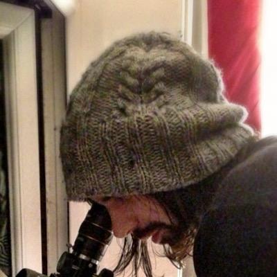 Like: Dallas Stars, DC comics, Astronomy, Cocktails, Indie Cinema, Horror, Alternative Rock, Being a husband and daddy