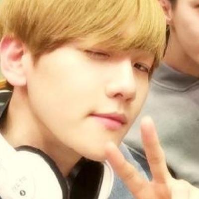 1992 . 5 . 6 - EXO Byun Baek Hyun bot