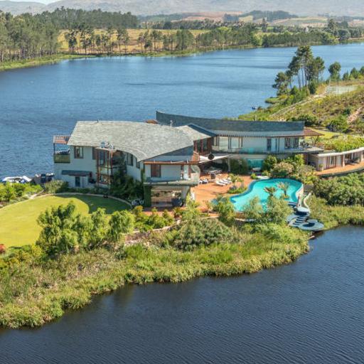 VillaRentalsCT's profile picture. Boutique agency for luxurious villas and beach houses in Cape Town & on the West Coast, for holiday accommodation. Visit http://t.co/7pxIkwdTXy for more!