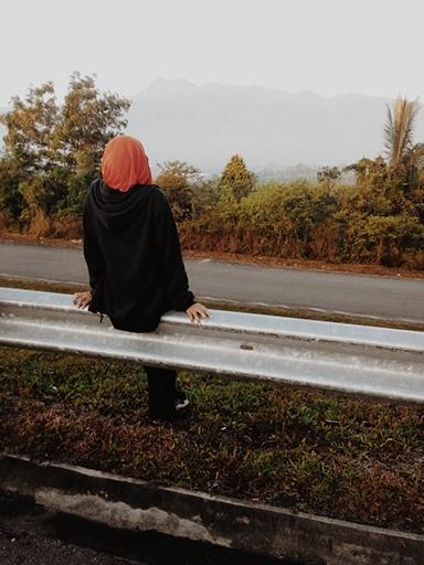 Sometimes words don’t say enough,
Sometimes silence says too much,
instagram: _an15___