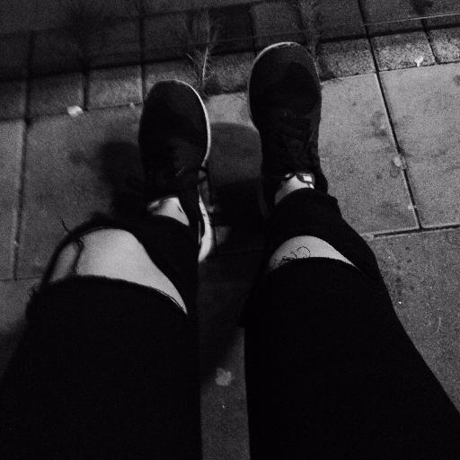 hraundis00's profile picture. 