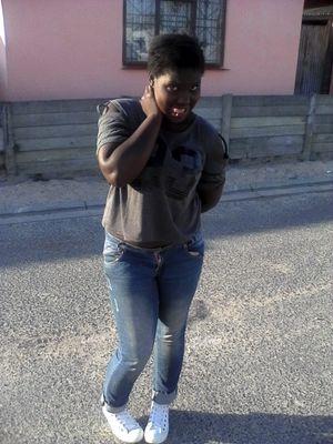 anelisa844's profile picture. 