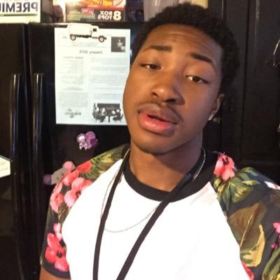 Obey_dean's profile picture. ⚡️Joliet west varsity pole vaulter