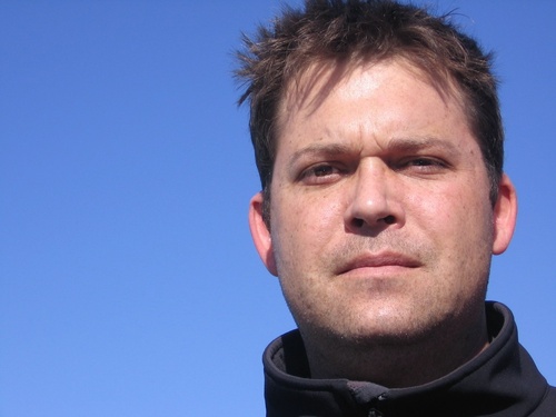 rambod122's profile picture. 