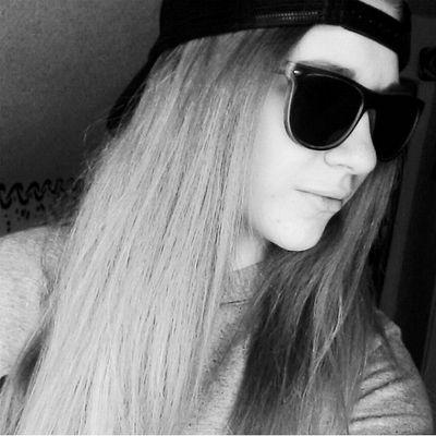 a1ef53f0d4b9427's profile picture. NIRVANA