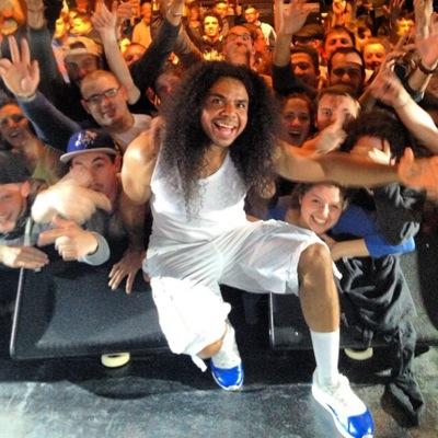 Powermalu's profile picture. Founder @AAActivists (Community Bridge) @overthrowNYC Active-ist @bridgerunners Lyricist Lounge Show Alum RhymesOverBeats Company (Board) Instagram @powermalu