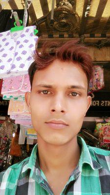 cyadav6832's profile picture. love is life