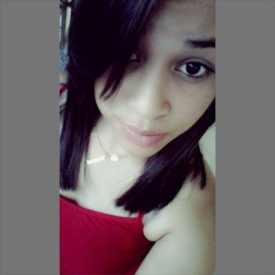 soy una persona super sociable, un poco romantica ,alguiito anormal, pero siempre humilde!!✌