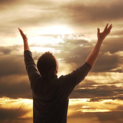 O Senhor tem algo para fazer em sua vida,abra o coração para Ele e ELE fará morada.