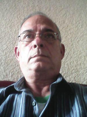 rubenlroca's profile picture. 