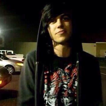this for every photo, gif, and video i have ever saved of @kellinquinn by me lol @tearinhearts