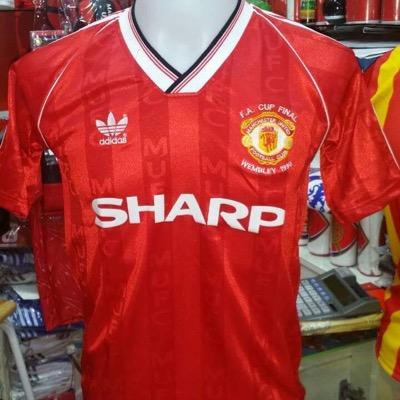 Red Devil Retro offer the finest Manchester United shirts. We ship from the UK. PayPal/bank transfer accepted all parcels tracked. Wholesale available.