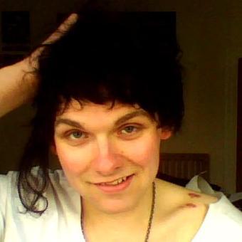 BuraddoriArt's profile picture. I'd like to think the term artist applies to me.