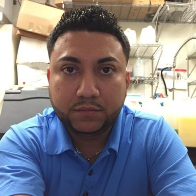 Carlos23078643's profile picture. 